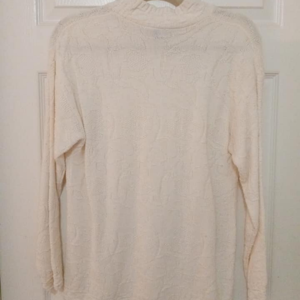 Women's medium cream sweater